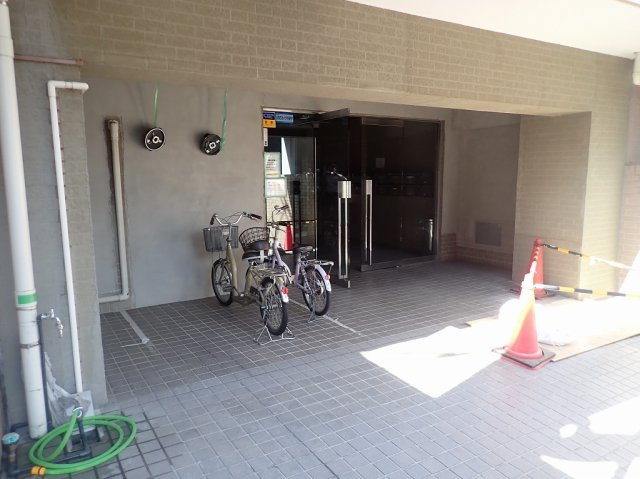 PATH駒込のエントランス