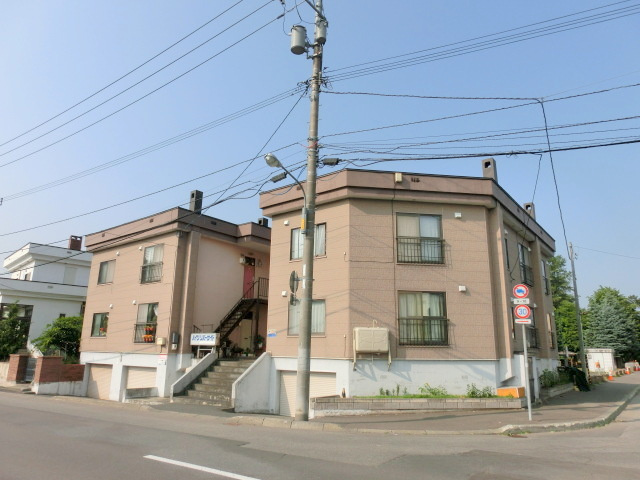 ハイツリバーサイド