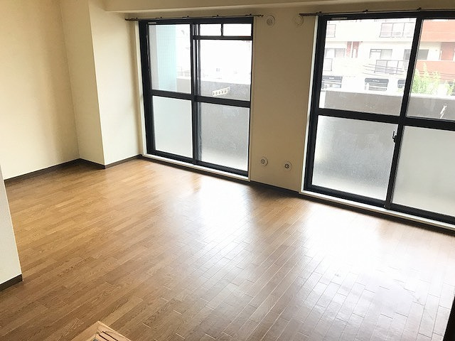 グランディール阪南町　阿倍野小学校区の居間・リビング|グランディール阪南町