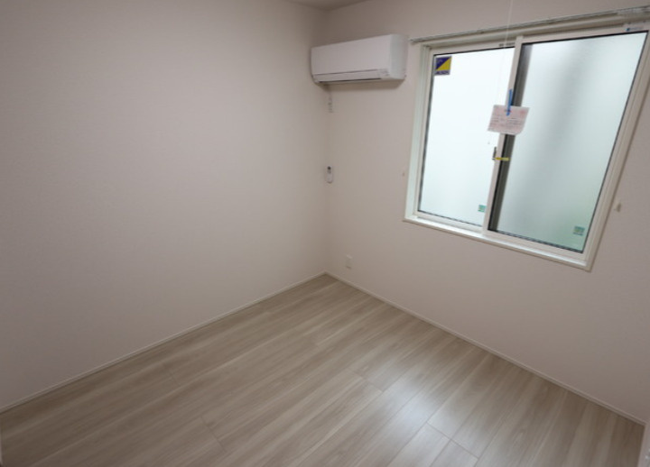 D-residence川口3丁目Eの洋室