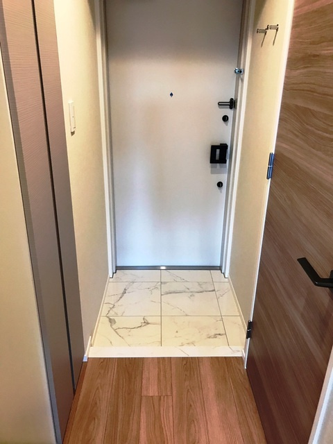 ルフォンプログレ清澄白河プレミアの玄関|※写真は同タイプ住戸です。