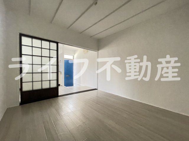 ファンタジスタ宝持の洋室|使い勝手のいい洋室です