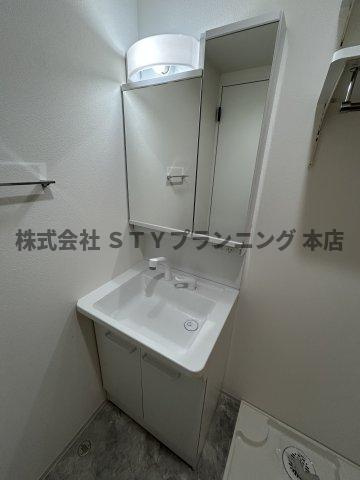 仲介手数料0円！ルココンカミイイダの独立洗面台
