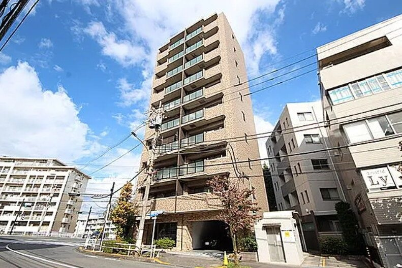 ゼクシア日野ステーションフロント