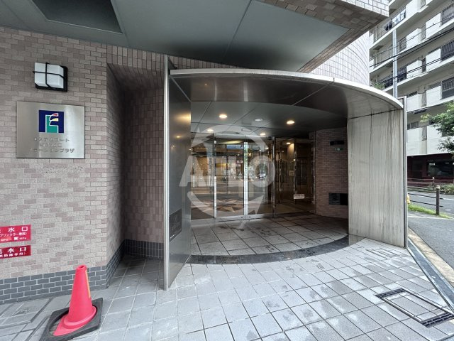 エステムコート新大阪IIIステーションプラザのエントランス|エステムコート新大阪Ⅲステーションプラザ　エントランス