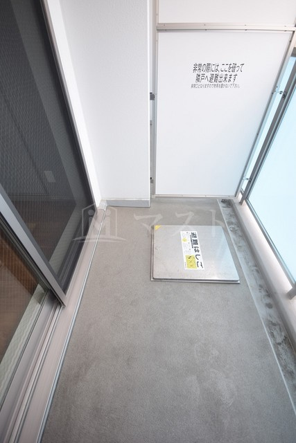 大阪市西区新町１丁目の賃貸マンションのバルコニー