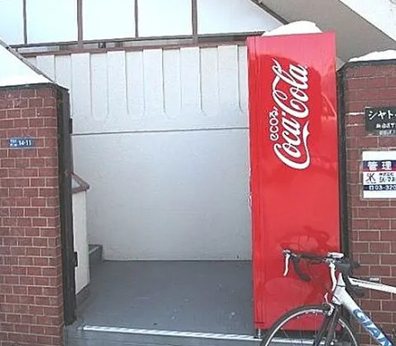 シャトー桐のエントランス