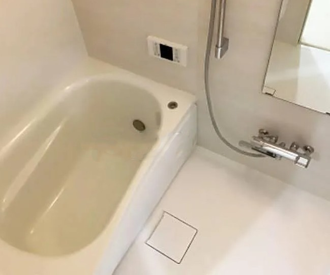 シャトー桐の浴室