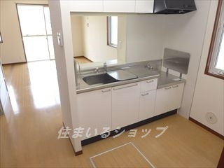 クレセオ口田のキッチン|食洗機対応・床下収納・窓あり
