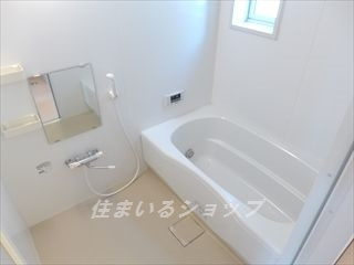 クレセオ口田の浴室|追い焚き・浴室乾燥機・窓あり