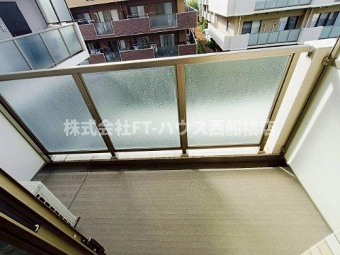 レジディア西船橋のバルコニー
