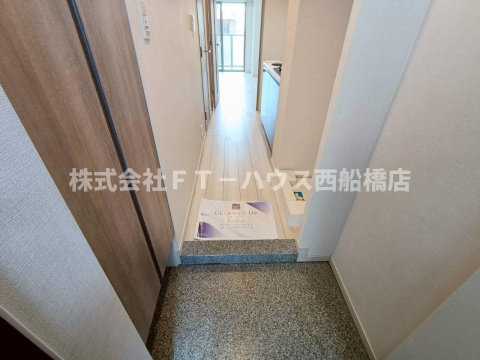 レジディア西船橋の玄関