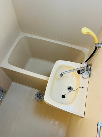 メゾン名城の浴室