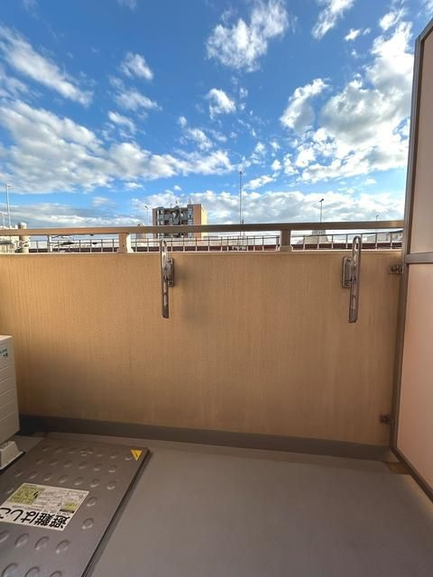 ＮＳＴ　ｂｕｉｌｄｉｎｇⅢのバルコニー