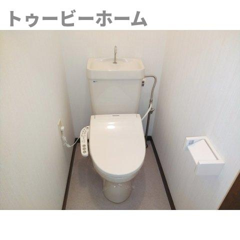 サンライズⅡのトイレ|落ち着いた色調のトイレです