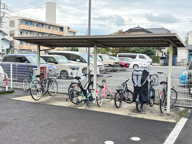 ファミール2000　Ａのその他|駐輪場