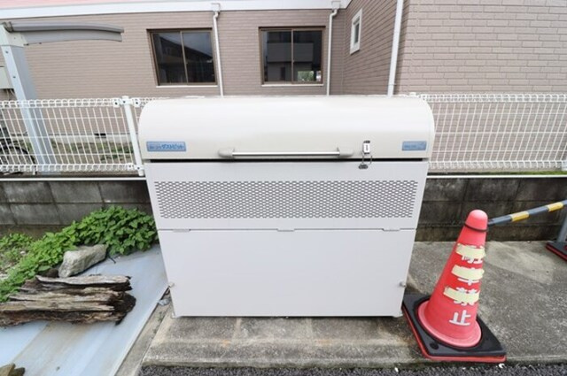 アロッジオ城川のその他|ゴミ置場