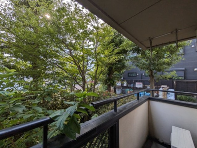★外部からの目線が気になりにくいバルコニー★