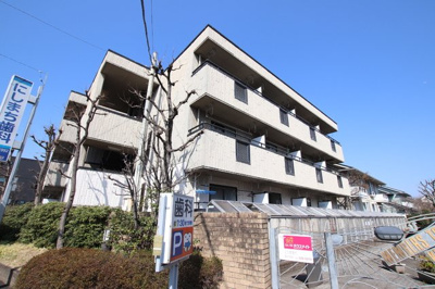 ★３階建マンション・バストイレ別の１Ｋタイプ★
