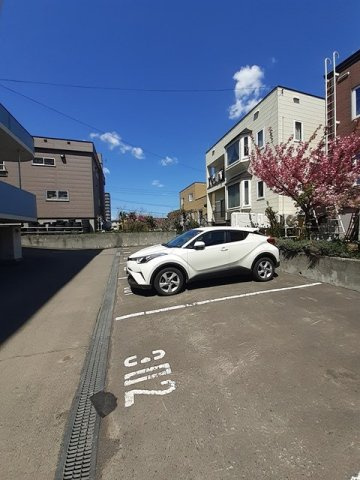 グランヒルズ星置の駐車場
