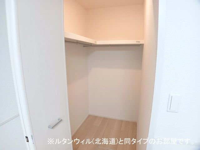 インテルノ　イーストの収納