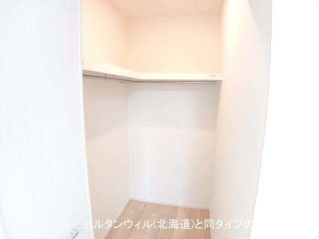インテルノ　イーストの収納