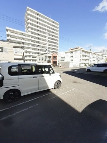 パラッツオわたなべの駐車場
