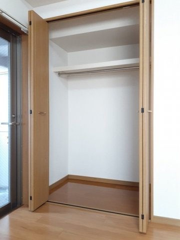 クレスト呉服町の収納