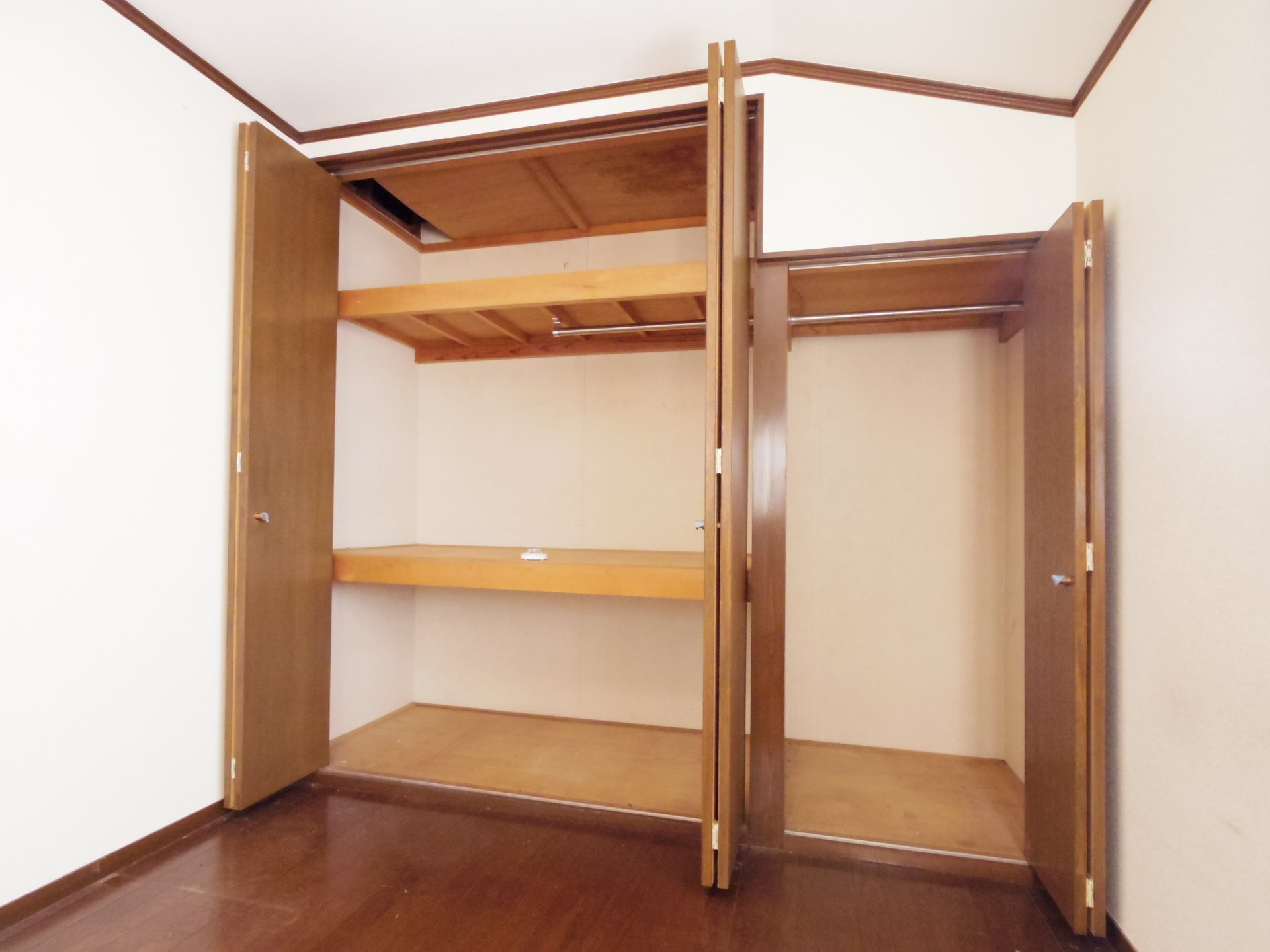 南沢１丁目貸家の収納