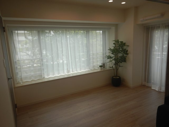 朝日マンション白金通りの洋室