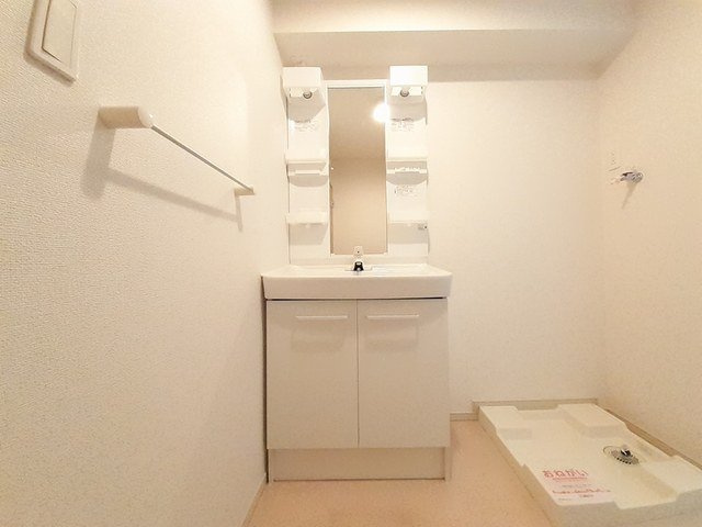 コッティ大泉の洗面所|コンパクトで使いやすい洗面所