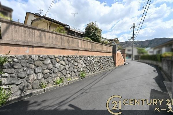 生駒郡平群町梨本　一戸建の前面道路含む現地写真|■現地撮影写真■お気軽にお問い合わせください。