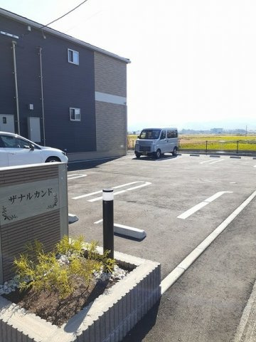 ザナルカンドの駐車場