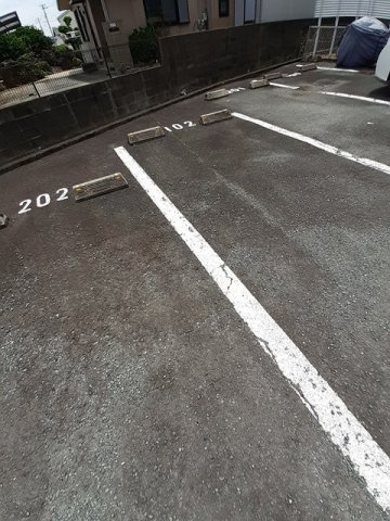 コーポラス長浜（Ａ）の駐車場