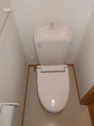 エレガンス　ヴィラⅢのトイレ