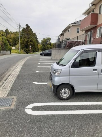 セイバリー・パレスⅠの駐車場