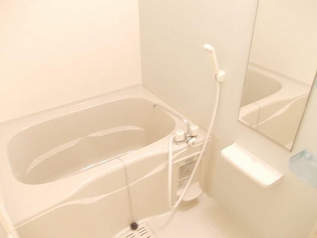 リバーコート浅香の浴室