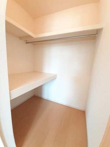 メゾン　ド　ブリーズの収納