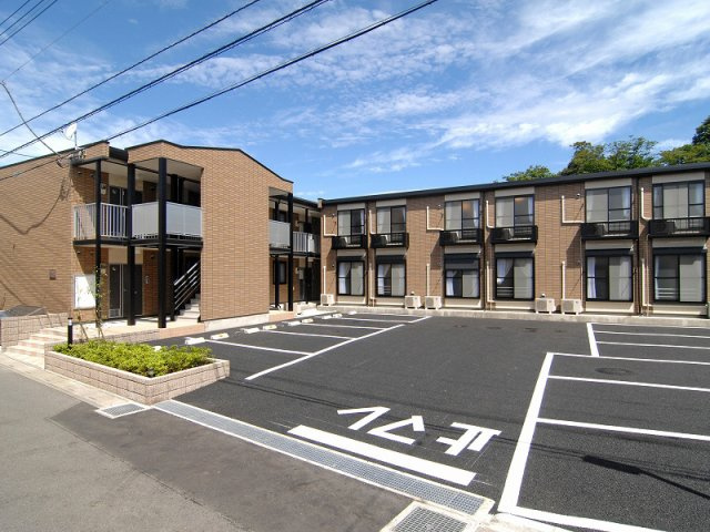 レオパレスラ　グレージュの外観
