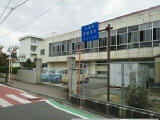 サン・コート南高井の周辺|松山市立浮穴小学校様まで450m