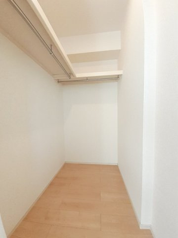 サン・コート南高井の収納