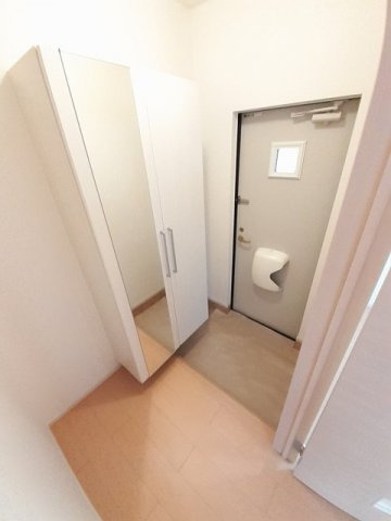 ラ　ルーチェ　Ａの玄関