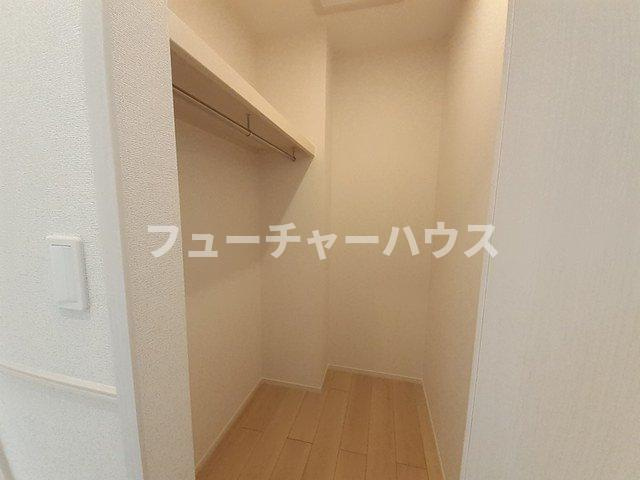 コリーナ　ディ　ヴェルデ　１の収納