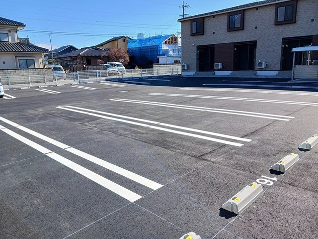 プラーム上田Ⅰの駐車場