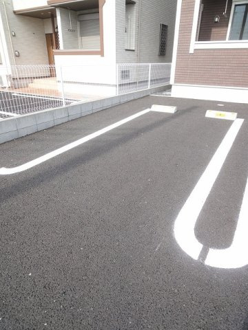 プレーヌ　Ａの駐車場