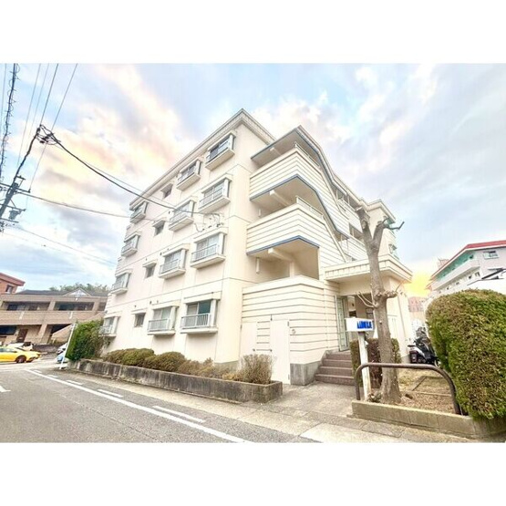【外観】 | フィラアルタ左京山