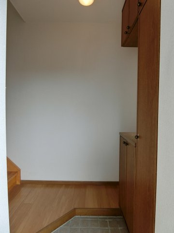 アスティオスの玄関