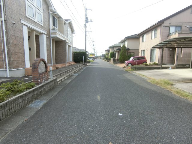 メディオ・コルソＢの周辺