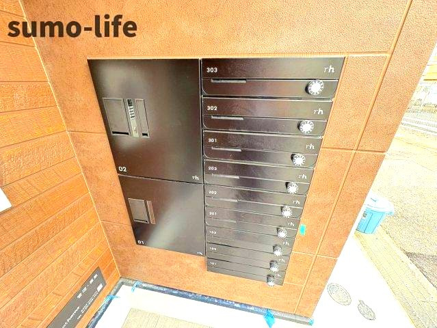 プルミエール 立花のエントランス