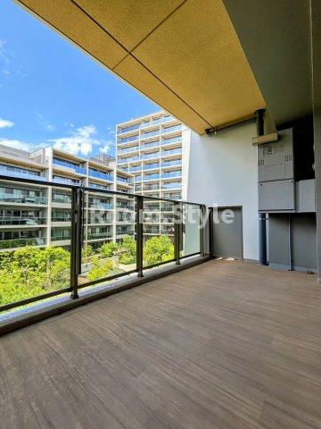 パークシティ高田馬場のバルコニー|空室のためご都合に合わせてご内覧できます
お問合せはお電話でもお受付しております。
03-6450-5211